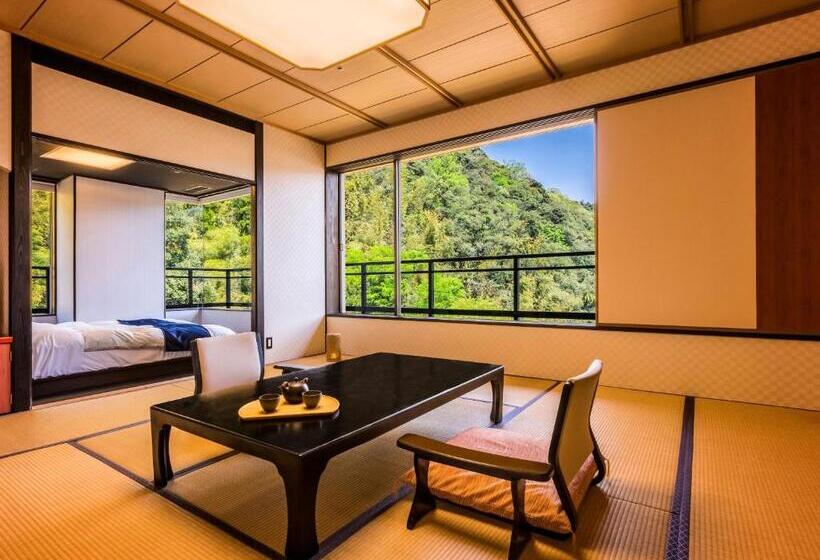 酒店 Ooedo Onsen Monogatari Premium Saiki Bekkan