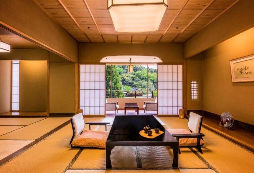 酒店 Ooedo Onsen Monogatari Premium Saiki Bekkan