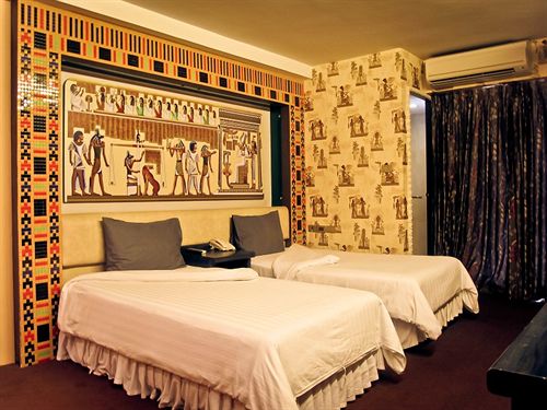 Отель Capital O 746 Luxor