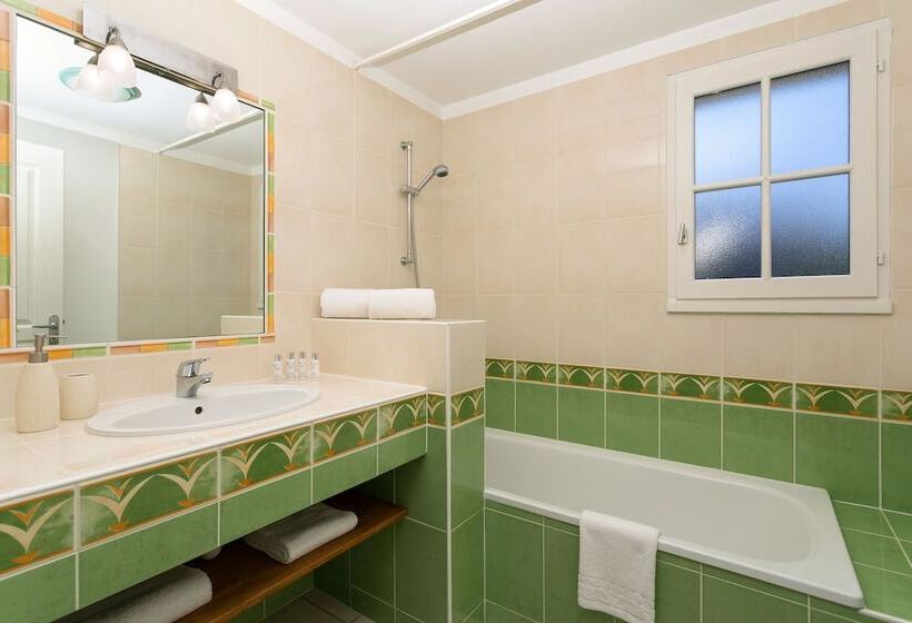 Madame Vacances Le Domaine De Vertmarines