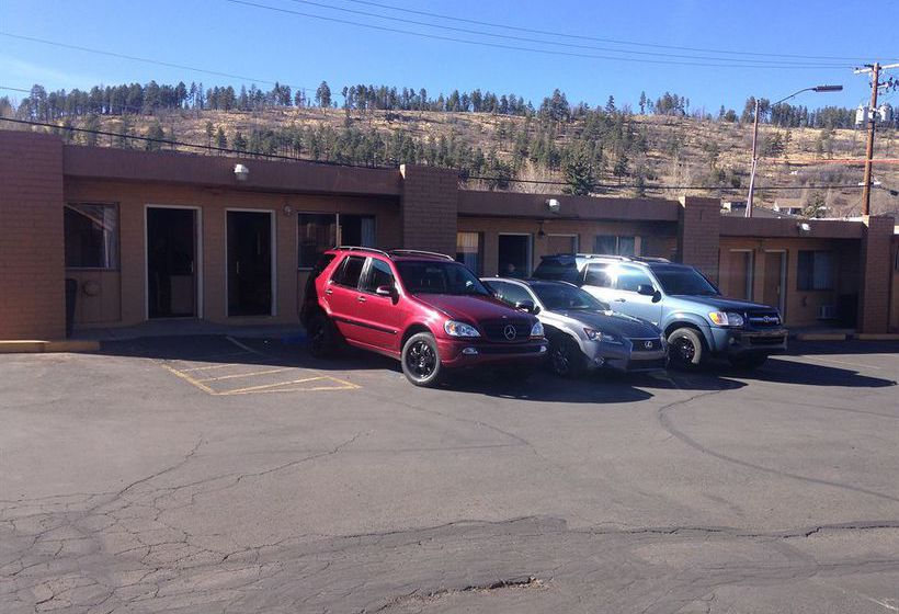 مُتل Snow Peak Inn