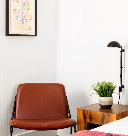 모텔 Bluebird Spa City Motor Lodge