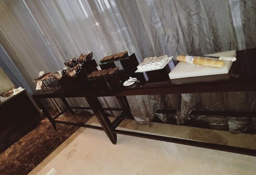 Oakwood Premier Prestige Bangalore