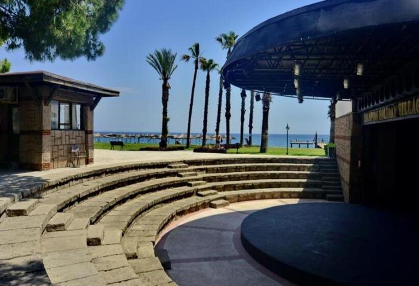 리조트 Champion Holiday Village