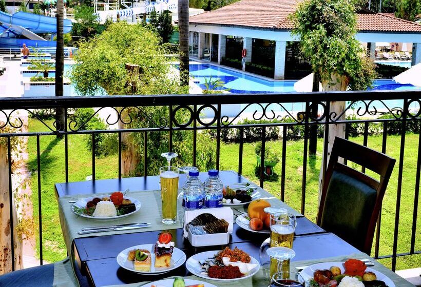 리조트 Champion Holiday Village