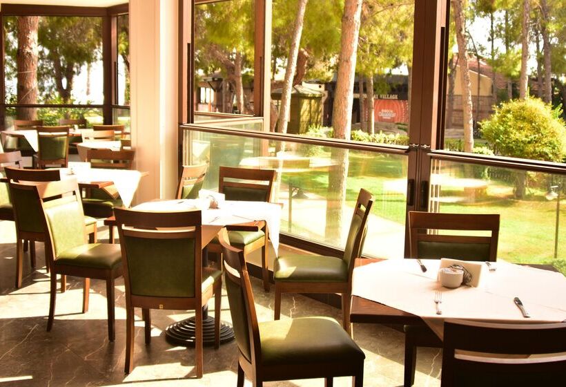 리조트 Champion Holiday Village