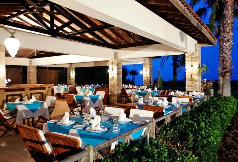 리조트 Champion Holiday Village