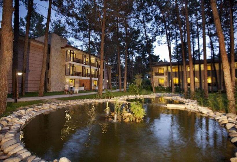 리조트 Champion Holiday Village