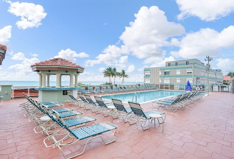 Курорт Hollywood Beach Tower