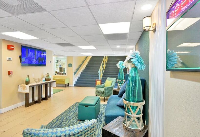 Курорт Hollywood Beach Tower