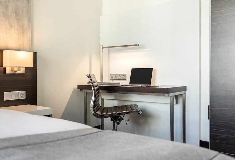 Garner Hotel Berlin   Mitte, An Ihg