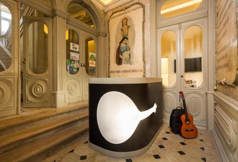 Serenata Hotel & Hostel Coimbra