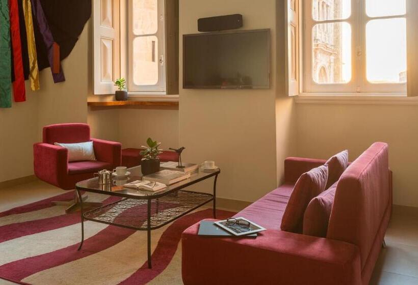 Serenata Hotel & Hostel Coimbra