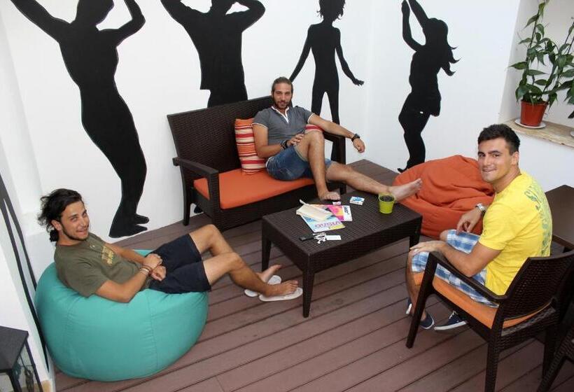 Serenata Hotel & Hostel Coimbra