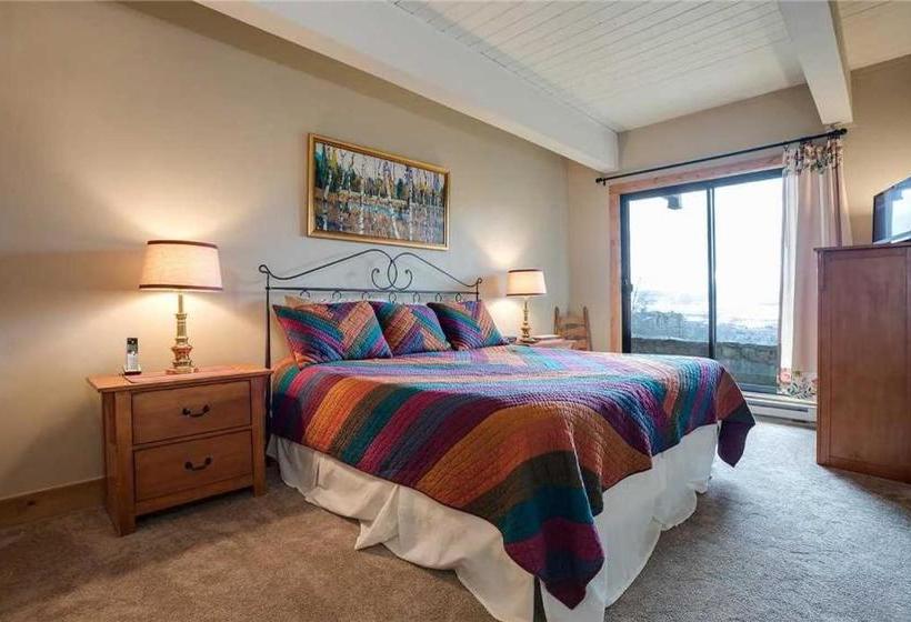 Storm Meadows Club A Condominiums  Ca111