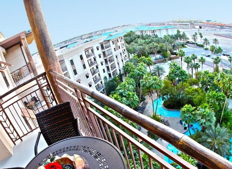 Tahiti Village Resort & Spa