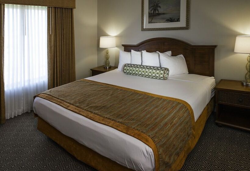 Tahiti Village Resort & Spa