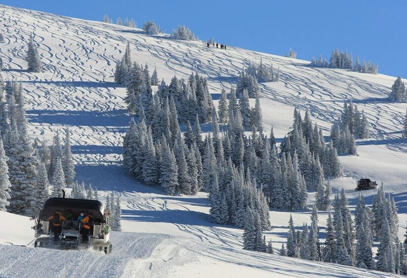 Teewinot Lodge By Grand Targhee Resort