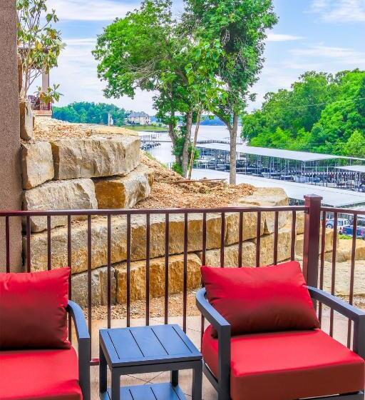 The Resort At Lake Of The Ozarks