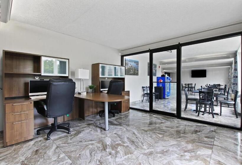 The Resort At Lake Of The Ozarks