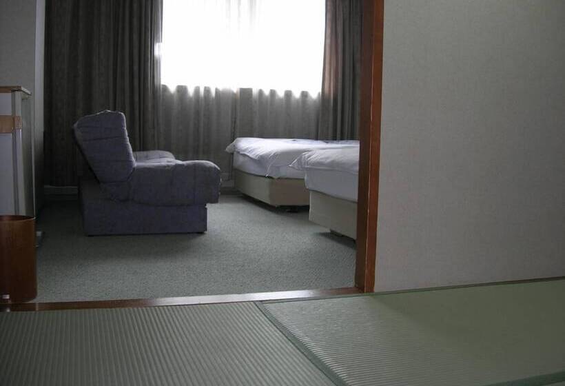 Tokushima Grand Hotel Kairakuen