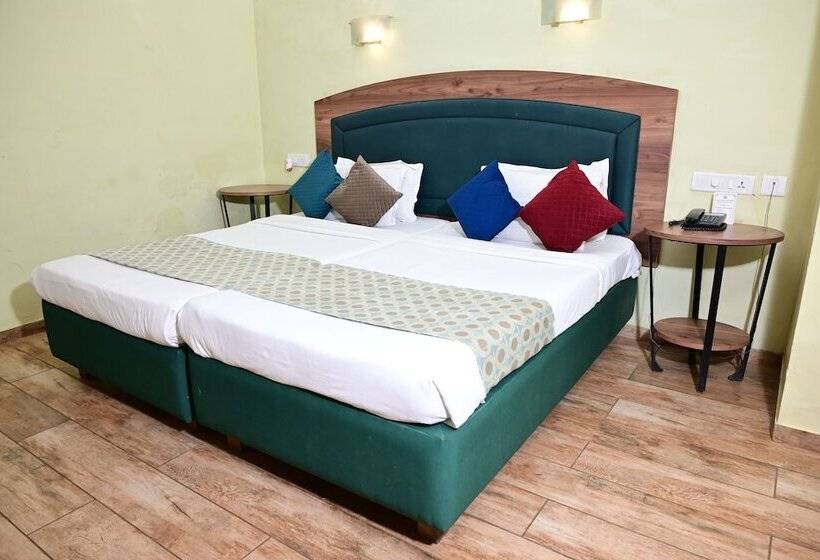 Cama Rajputana Club Resort, Mount Abu