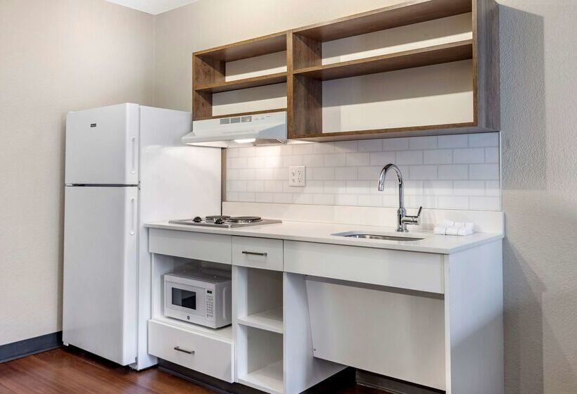 Extended Stay America Premier Suites  Charlotte  Pineville  Pineville Matthews Rd