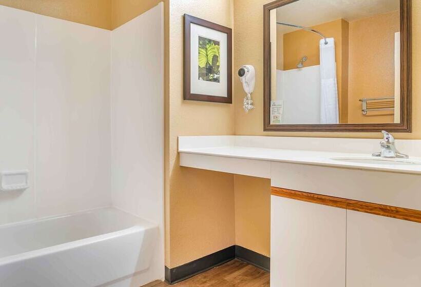 Extended Stay America Suites  Auburn Hills  University Drive