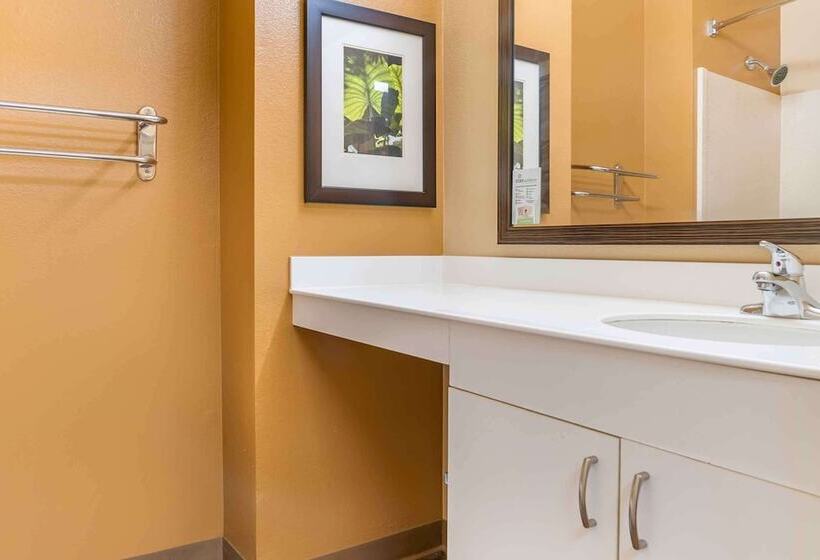 Extended Stay America Suites  Auburn Hills  University Drive