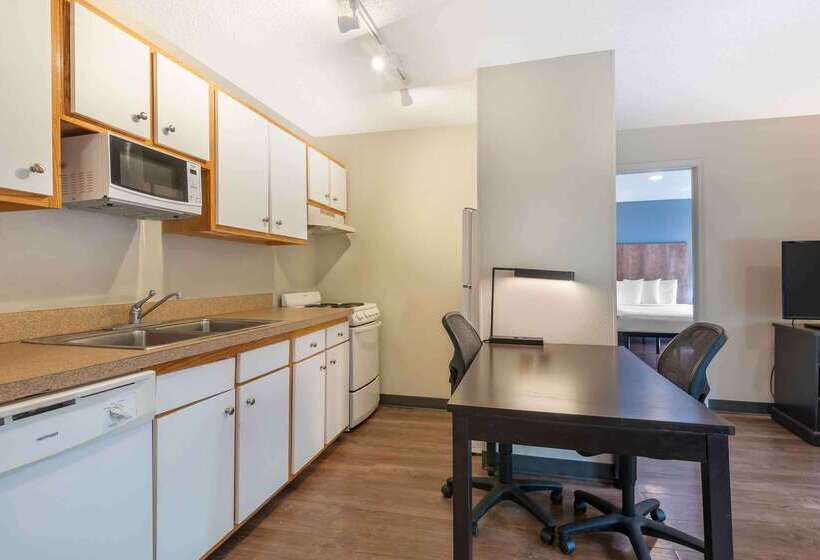 Extended Stay America Select Suites Charlotte University E