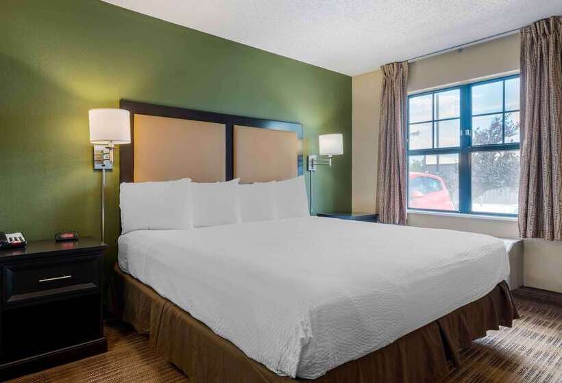 Extended Stay America Suites  Chicago  Gurnee