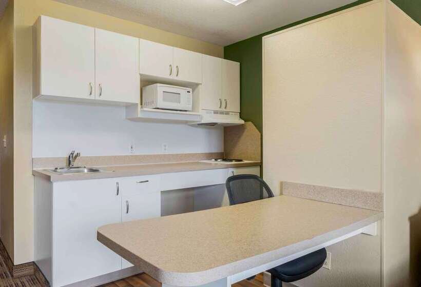 Extended Stay America Suites  Chicago  Gurnee