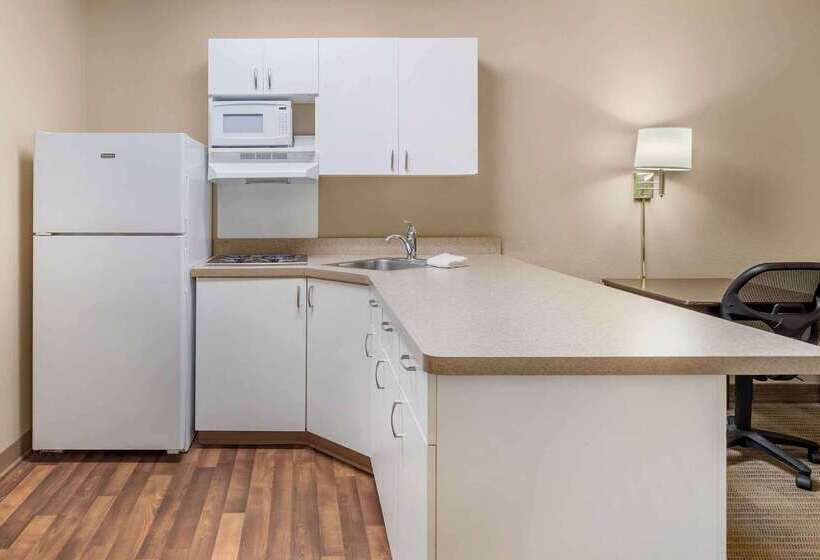 Extended Stay America Select Suites   Chicago   Lisle