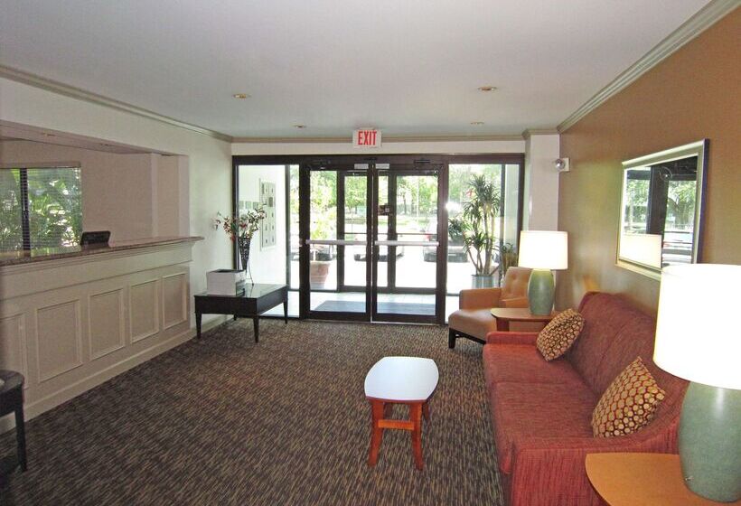 Extended Stay America Select Suites Tampa Airport Memorial Hwy