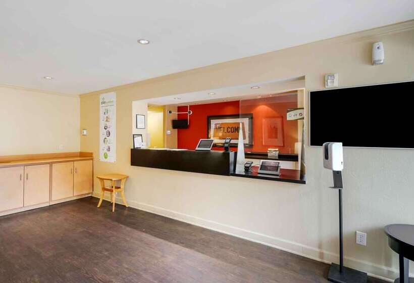 Extended Stay America Select Suites Tampa Airport Memorial Hwy