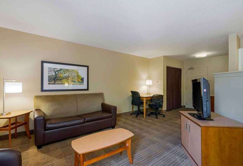 Extended Stay America Select Suites Tampa Airport Memorial Hwy