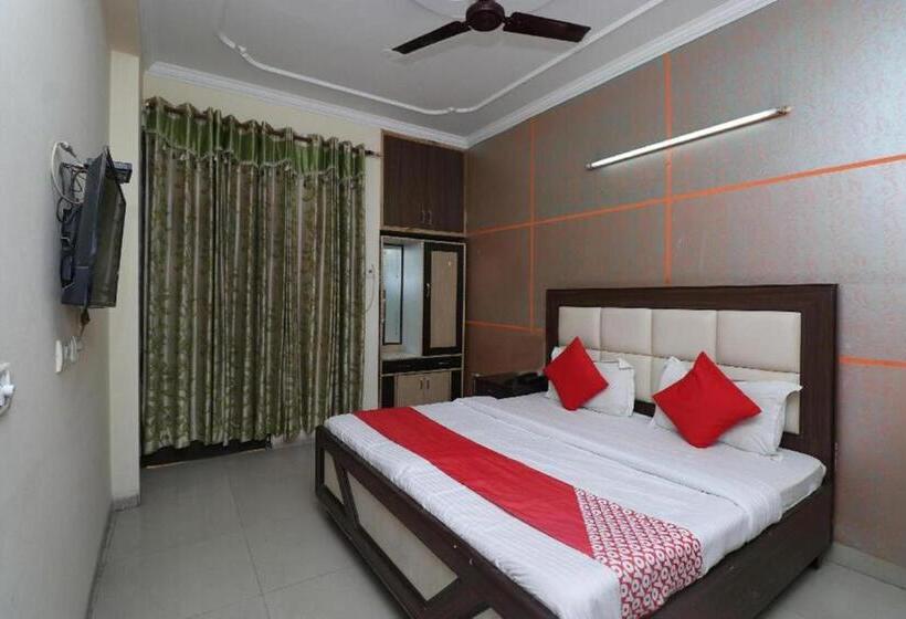 فندق Mayank Residency