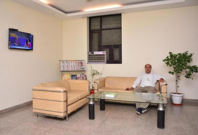 فندق Mayank Residency
