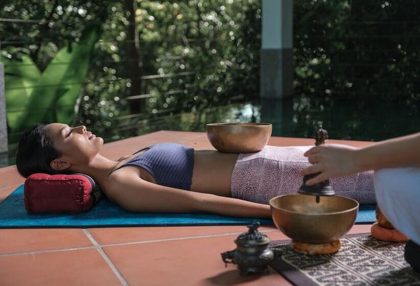 ホテル Ambong Rainforest Retreat