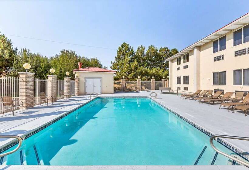 בית מלון כפרי Americas Best Value Inn Cedar City