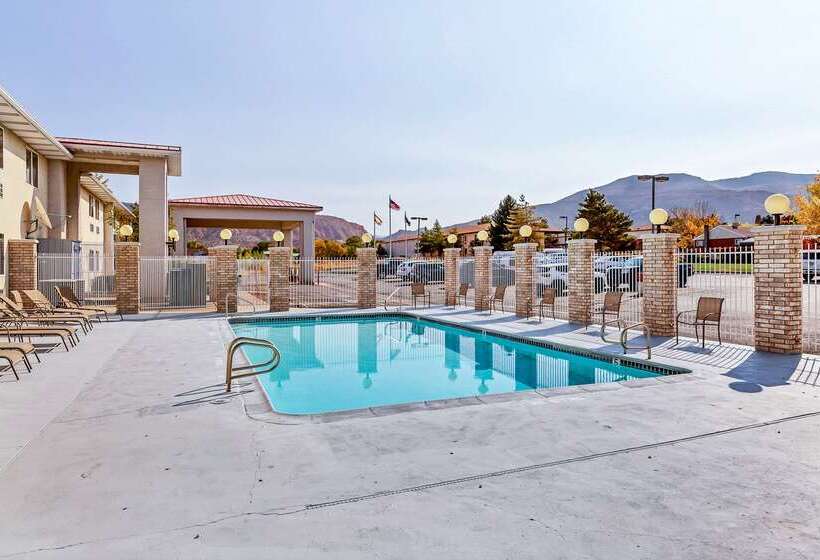 בית מלון כפרי Americas Best Value Inn Cedar City