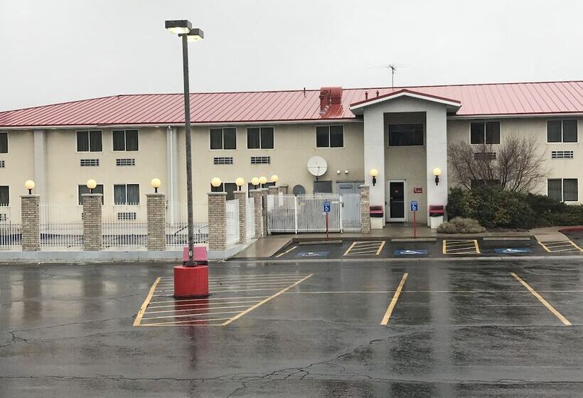 בית מלון כפרי Americas Best Value Inn Cedar City