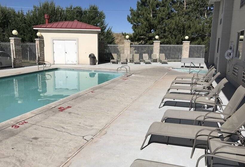 هتل Americas Best Value Inn Cedar City