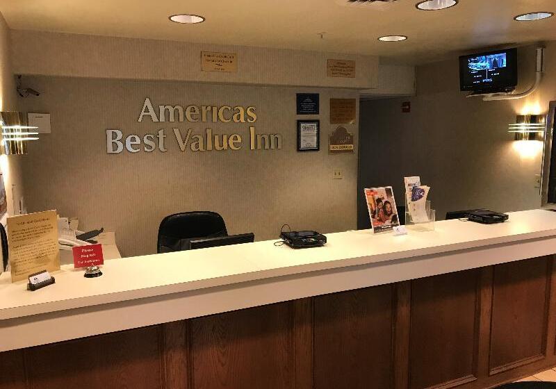 בית מלון כפרי Americas Best Value Inn Cedar City