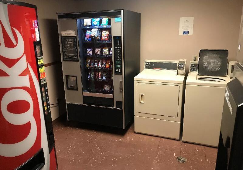 בית מלון כפרי Americas Best Value Inn Cedar City