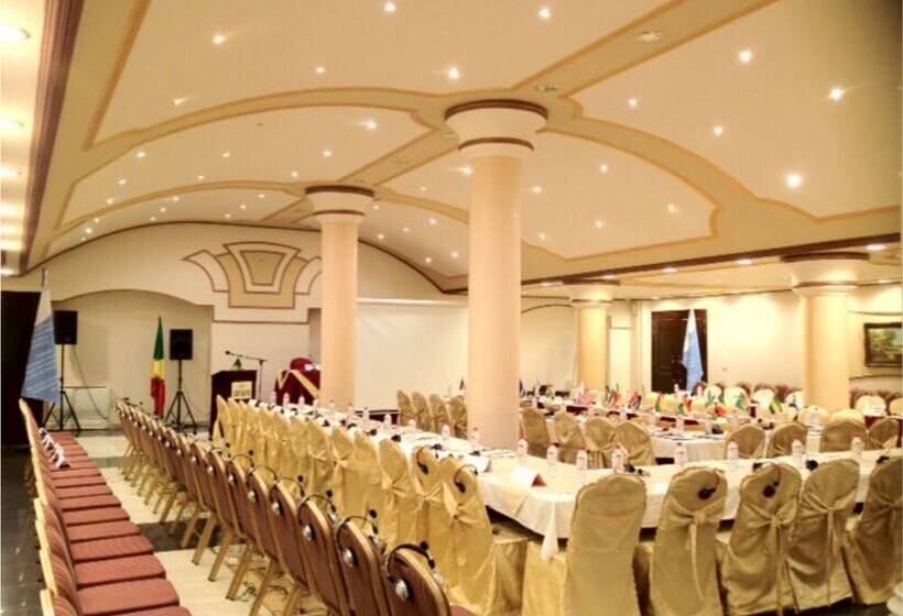 בית מלון כפרי Atlantic Palace