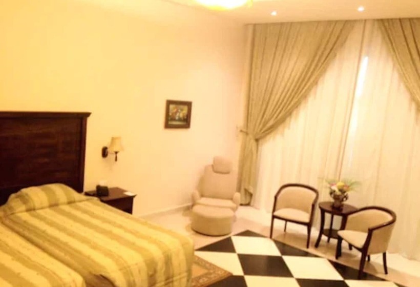 בית מלון כפרי Atlantic Palace