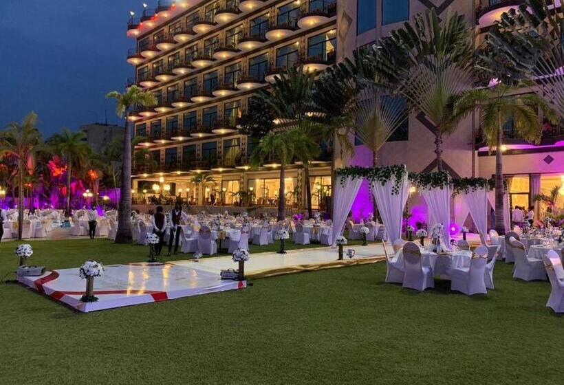 בית מלון כפרי Atlantic Palace