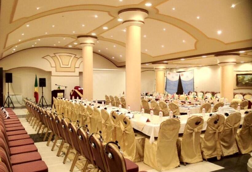 בית מלון כפרי Atlantic Palace