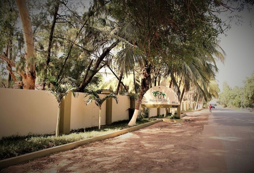 هتل Badala Park